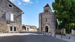 20250625-112241photos.jfg.free.frILCE-7CR-FEPZ16-35mmF4G-16mmF5.6-1-320-iso100-pslucrto-FRA-Nouvelle-Aquitaine-16Garat #France #Nouvelle-Aquitaine #16 #Garat #202506025 #église #church #architecture #streetphotography #streetart #photoderue #urbanphotography #graphisme #graphics...